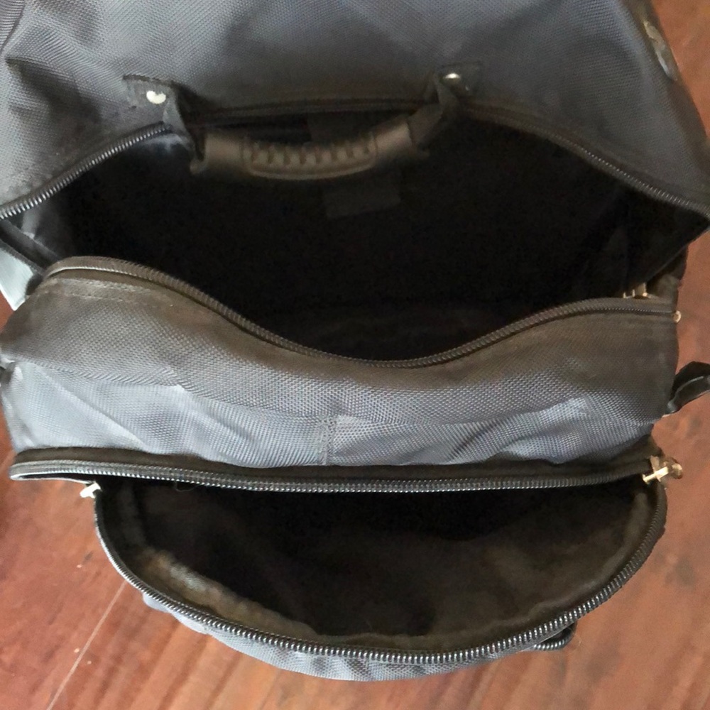 Travel backpack - Picture 4 of 4